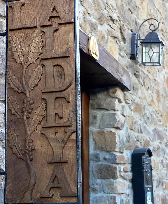 Hostal De Montaña La Aldeya-1